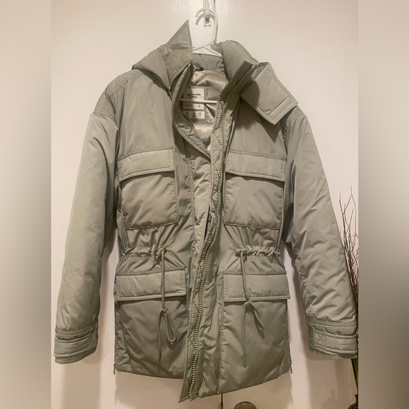 Abercrombie & Fitch Puff Jacket - Picture 1 of 6